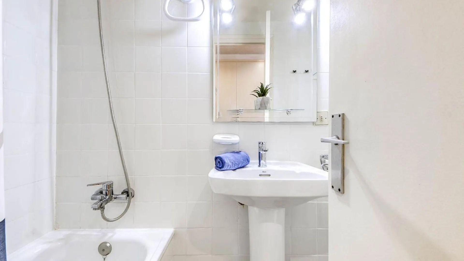Apartment Mismar-6 By Interhome Roses Espagne